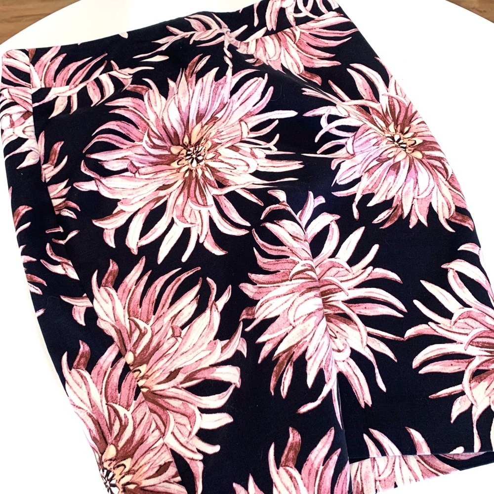Loft Petite Zinnias Floral Navy & Magenta Skirt